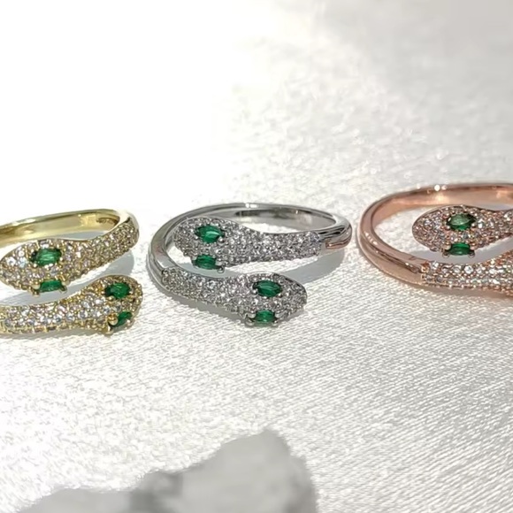 Serpenti Green Eyes Snake Crystal Adjustable Silver Ring - Picture 4 of 7